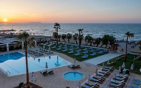 Malia Bay Beach Hotel & Bungalows 4*